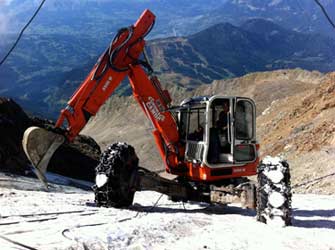 Jean-Marc Baz pelles araignées en montagne