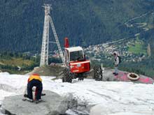 Jean-Marc Baz pelles araignées en montagne